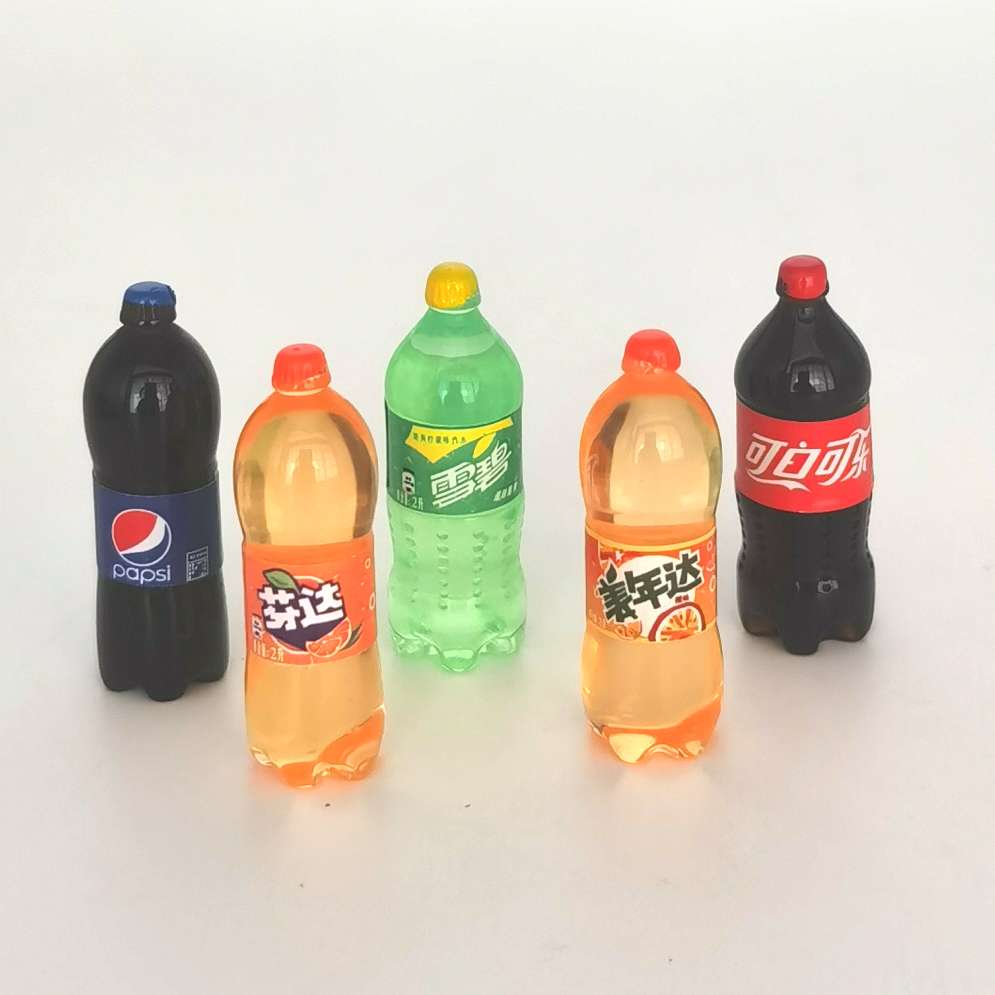 Simulation toys, food toys, ornaments, pendants, Tietiele supermarket, convenience store, cola, Pepsi, Sprite, Fanta, Merinda, diy bottles, wine bottles, beverage bottles details Picture