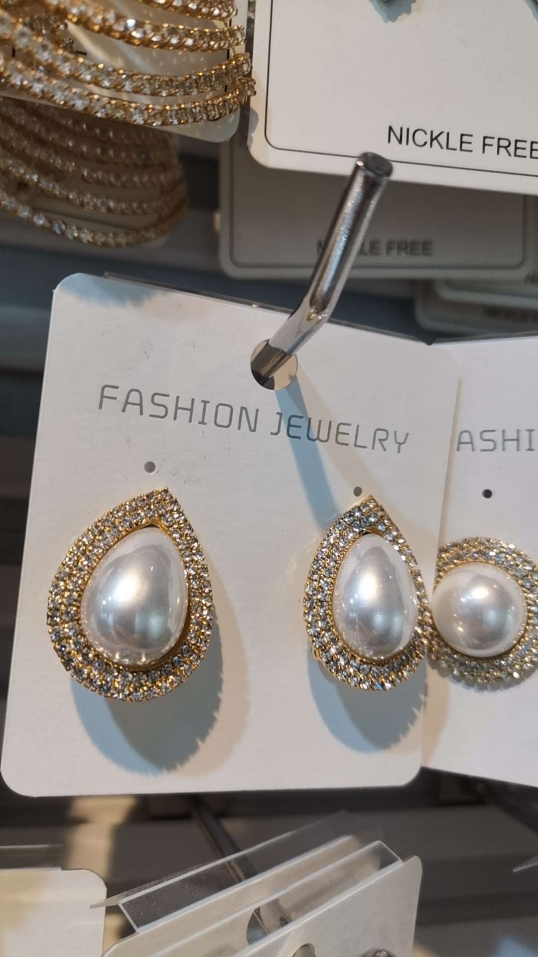 耳环珍珠时尚
