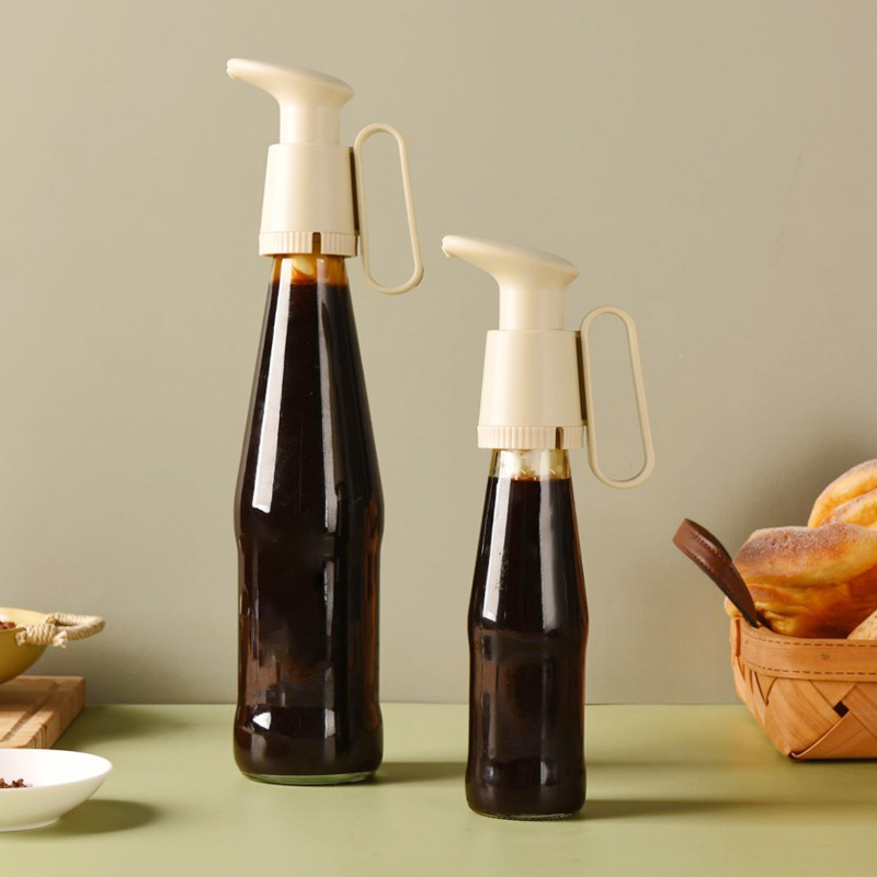 Oyster sauce squeezer Oil consumable Oyster sauce bottle Oyster sauce nozzle pump head squeezer Household ration oyster sauce squeeze oyster sauce full figure