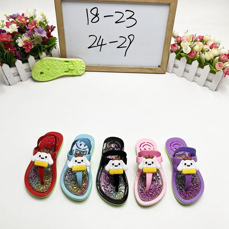 Custom-made factory for new PVC flip-flops for girls and children, as well as casual beach shoes