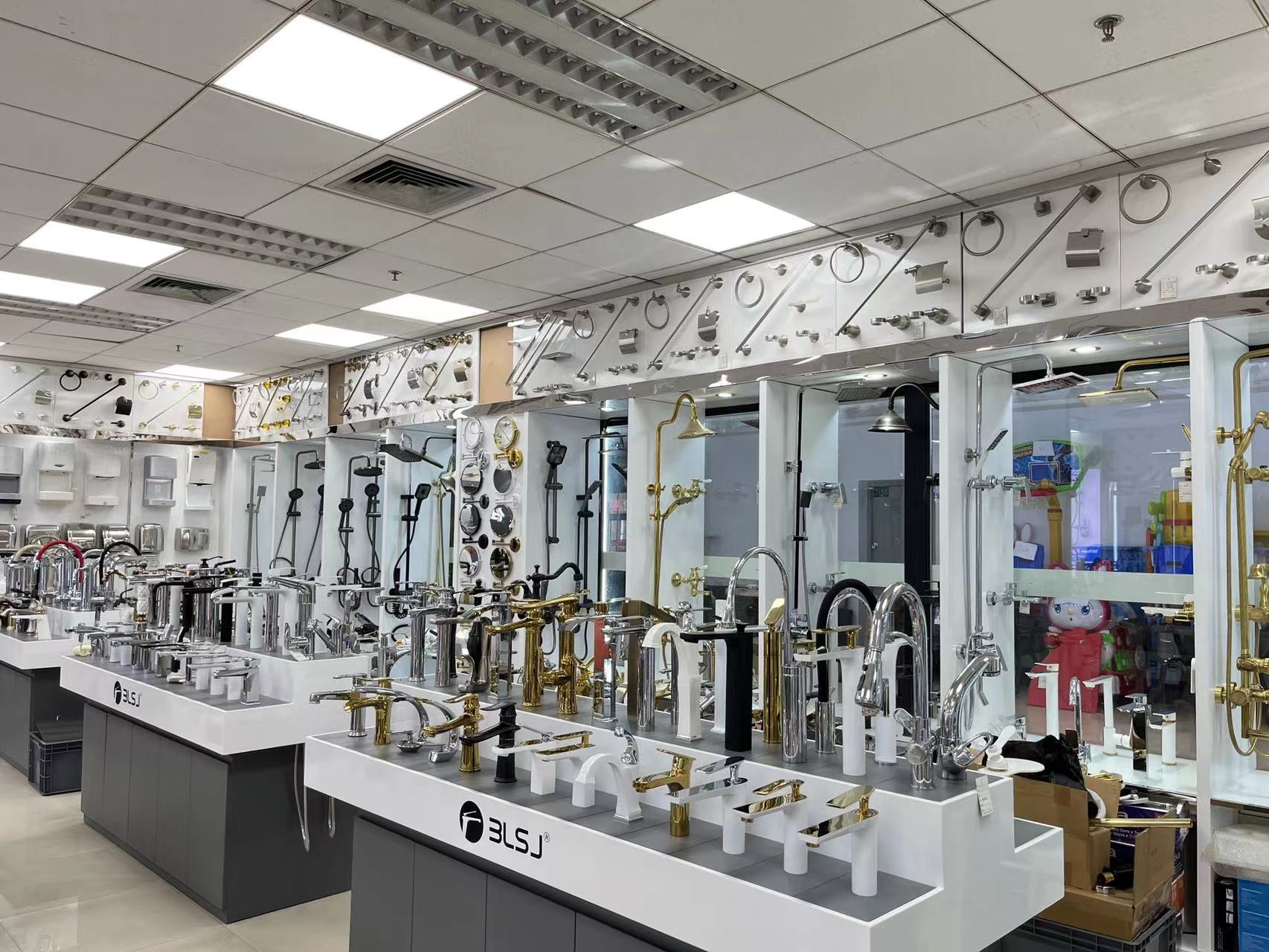 Wenzhou Xialang Hardware Products Co., LTD describe pic - 2