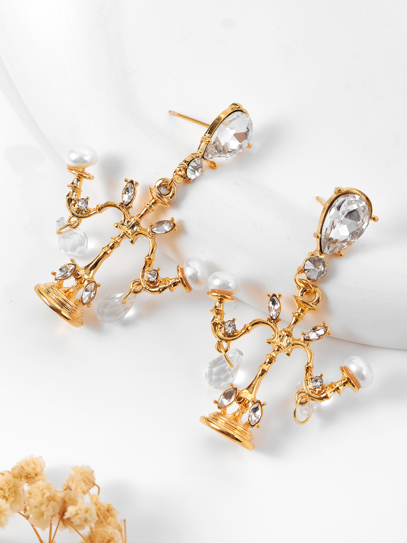 European and American retro glass chandelier earrings Fashion fashion design earrings Crystal chandelier earrings