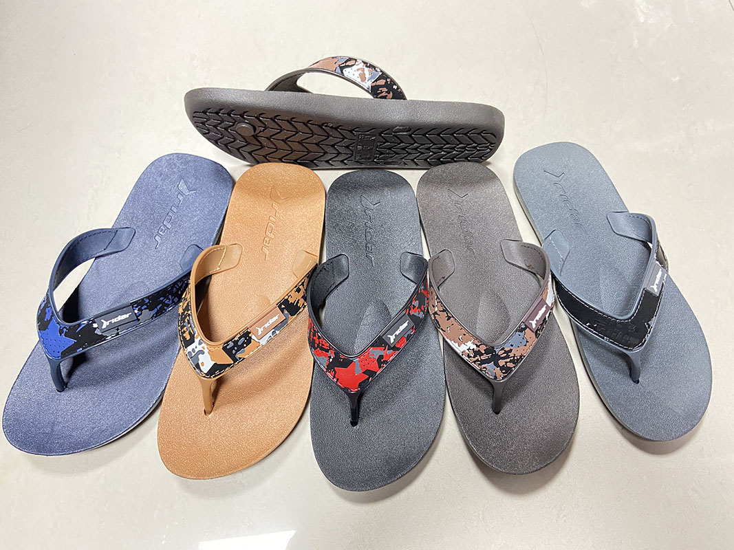 Custom-made factory for new summer PVC flip-flops, men's flip-flops and casual beach shoes for foreign trade Specification image