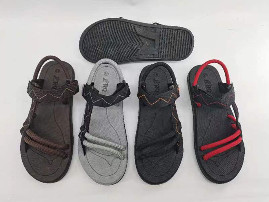 Custom-made anti-slip flat beach shoes for men and women in the new summer EVA sandals for foreign trade Application Scenario
