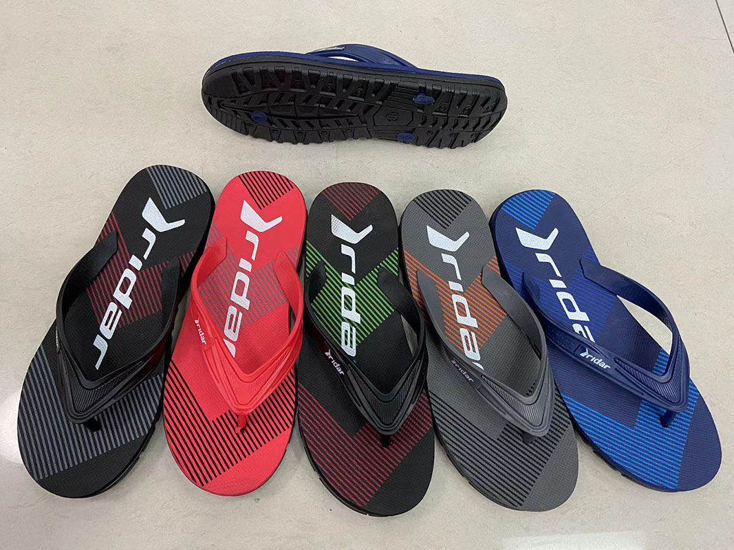 Custom-made new summer PVC flip-flops for men, flip-flops and casual beach shoes for foreign trade