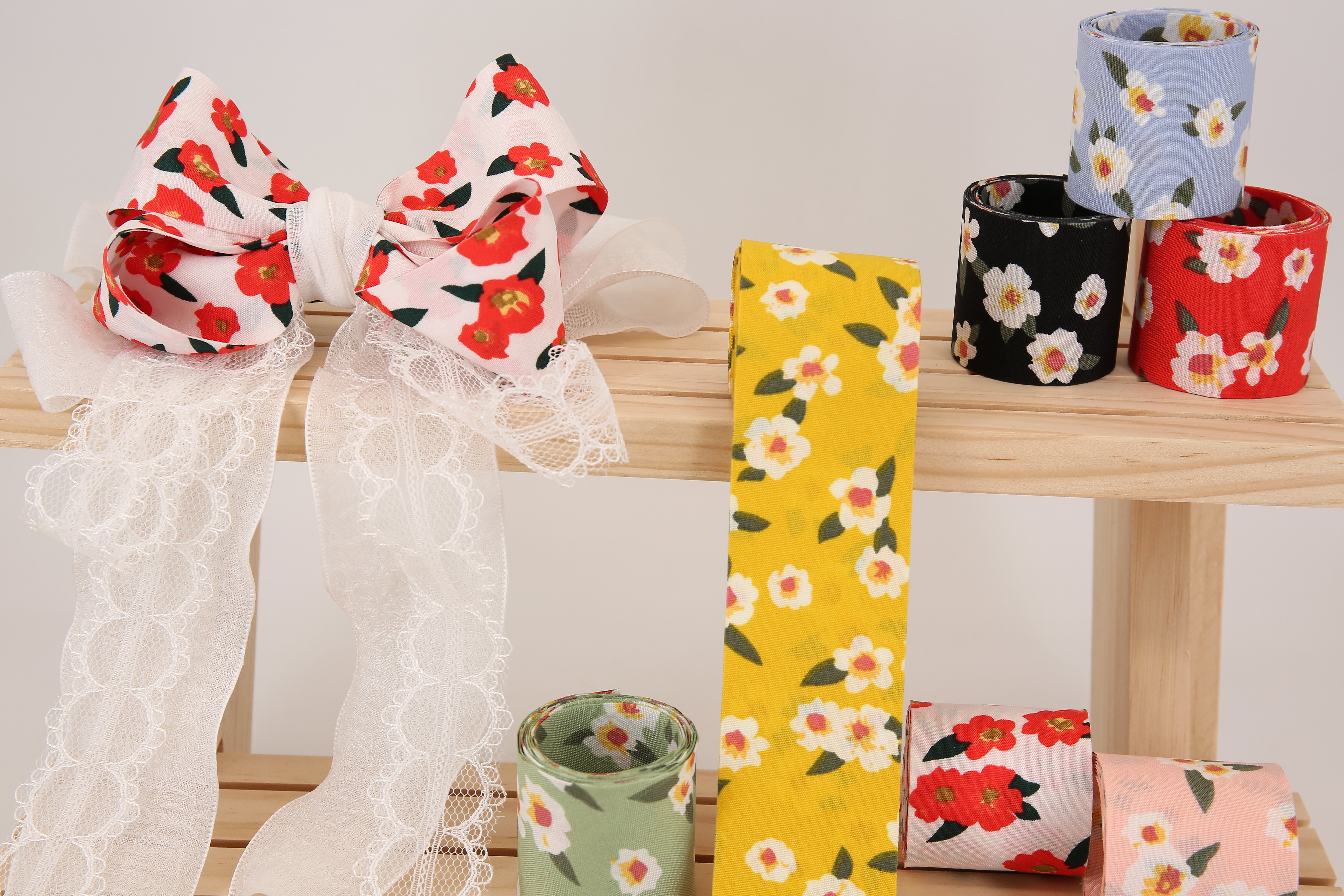 Dingxin Flower Belt 50 Yards Manufacturers Direct Woven Belt Diy Handmade Bow Clothing Accessories Application Scenario