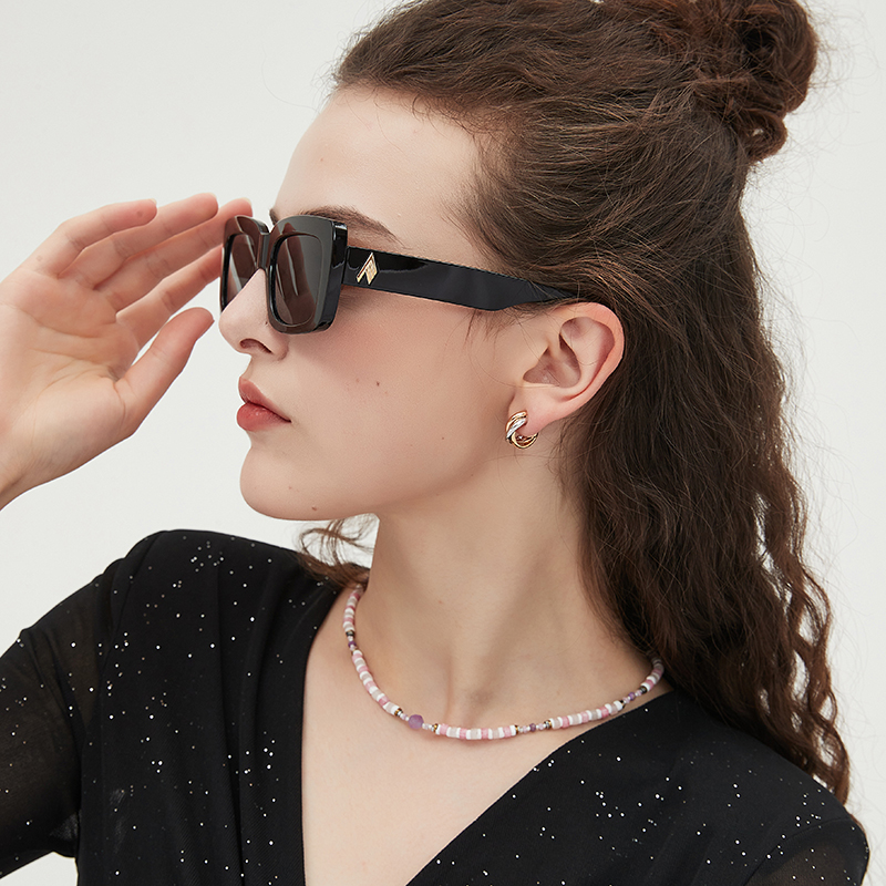 New Small Square Frame Classic Net Red Sunglasses Fashion Black Polarized Sunglasses Simple Korean Glasses 5451 Specification drawing