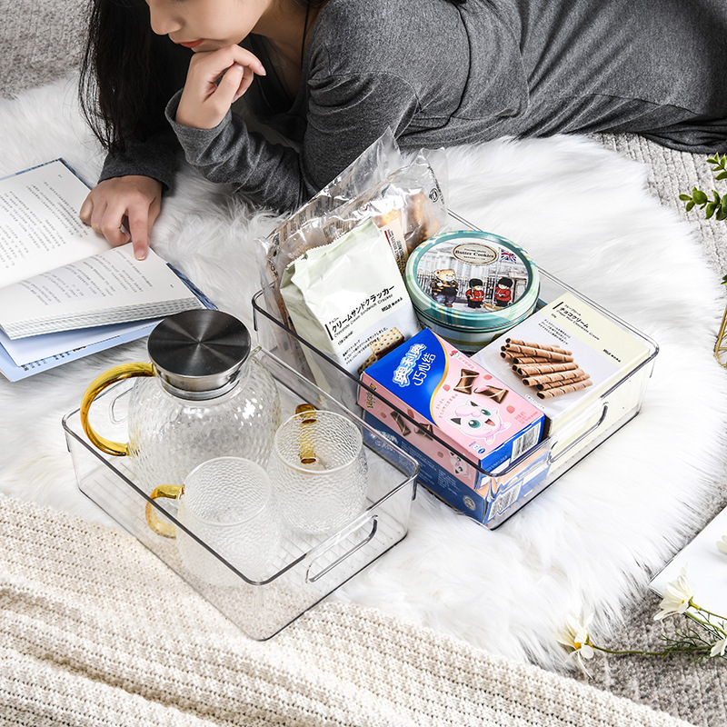 Desktop A4 paper organization and storage box, PET transparent hand-held miscellaneous storage box, children's snack storage box wholesale Application Scenario