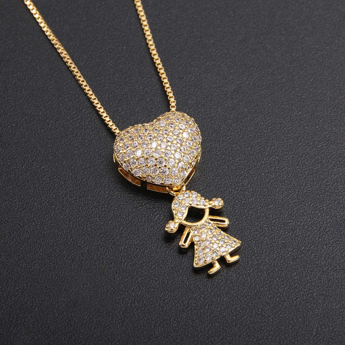 Heartwarming and cute cartoon children pendant necklaces, women's personalized accessories, cross-border wholesale supply