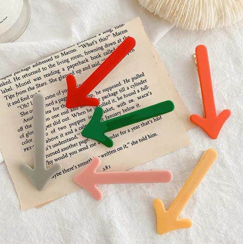 Arrow Barrette details Picture