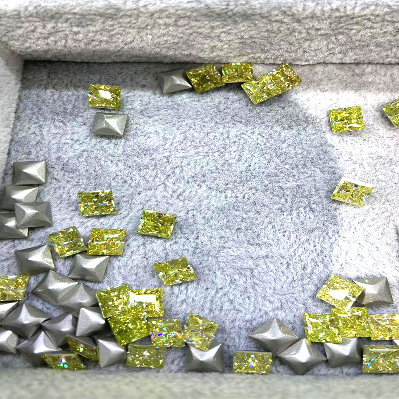 Square 6*6 hundred-sided zircon plated base nail drill bare stone DIY accessory phone case decoration Application Scenario