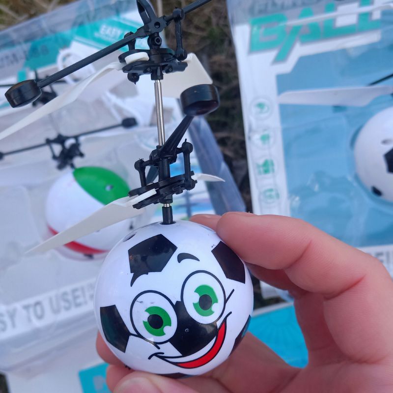 Football-sensing flying vehicle, floating ball aircraft, charging and glowing children's flying toy details Picture