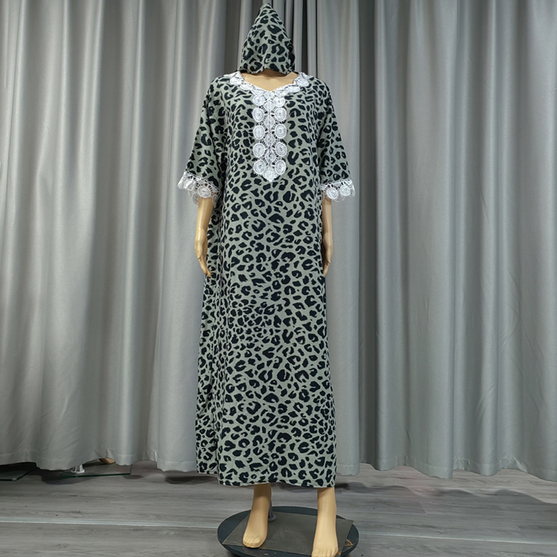 Factory direct sales of cross-border European and American hooded Amazon home wear, short-sleeved printed flower long robe dress, African women's hooded scarf, short-sleeved two pieces Application Scenario