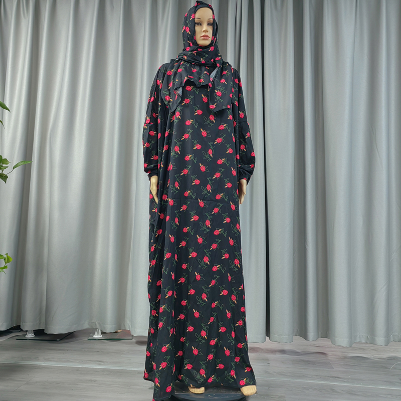 Cross-border factory direct sales, elegant women's dress with printed hooded scarves, printed small floral patterns, high-quality pure cotton fabric long robe Application Scenario