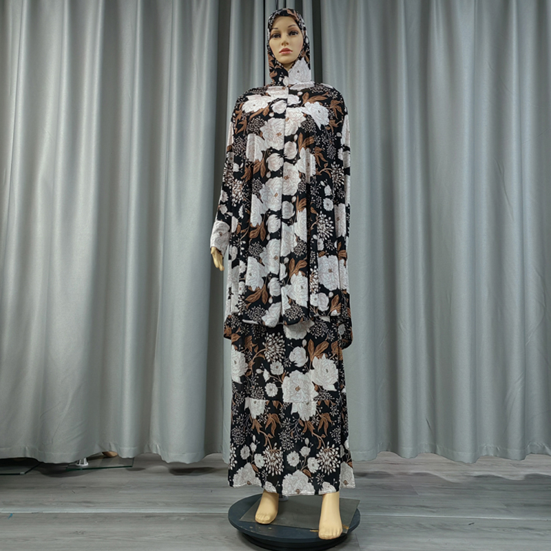 This is a new cross-border bestseller of European and American fashion. It features a long, large dock scarf with large printed patterns, a women's prayer robe, and a casual, everyday ethnic long dress set details Picture