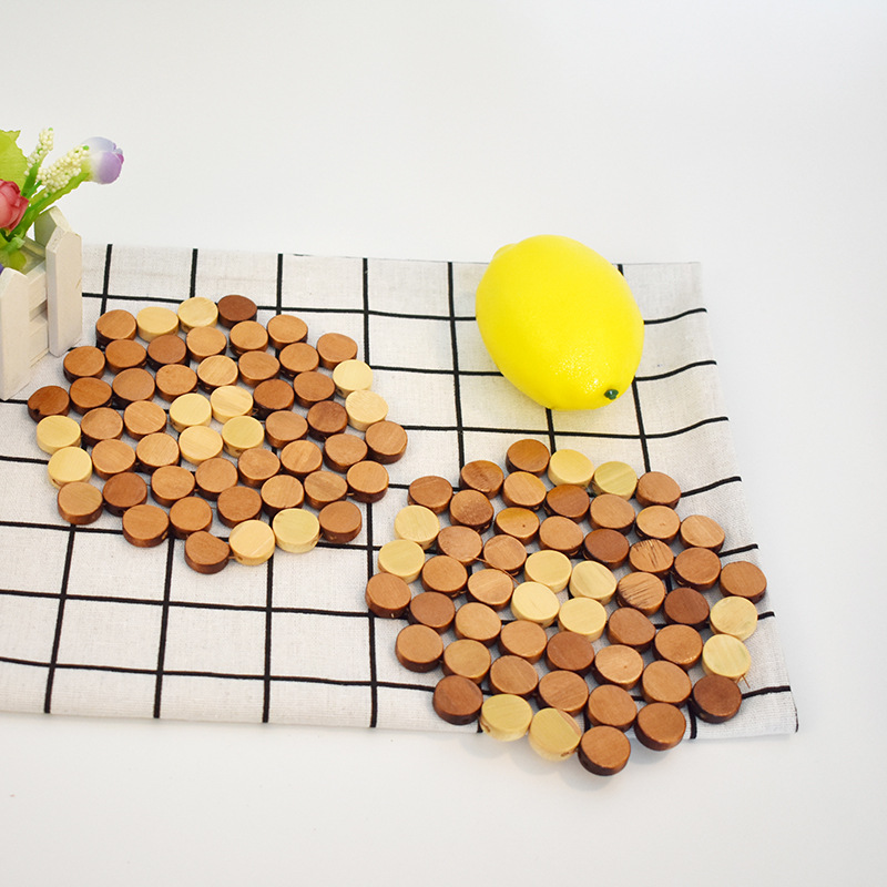Jiehao Factory direct sales of small-sized coasters, household bowl MATS, bamboo heat insulation pads, thickened hollowed-out bamboo placemats, and anti-slip table MATS Item Picture