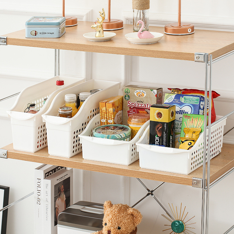 Plastic hollowed-out slanted kitchen storage basket, vegetable washing, storage, organization and storage basket, miscellaneous and seasoning storage basket Application Scenario