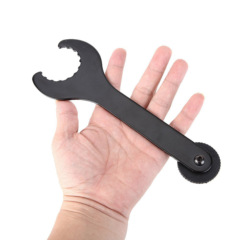 230607 Bicycle integrated center shaft wrench + roller bicycle repair tool, bicycle wrench maintenance, repair and disassembly tool Item Picture