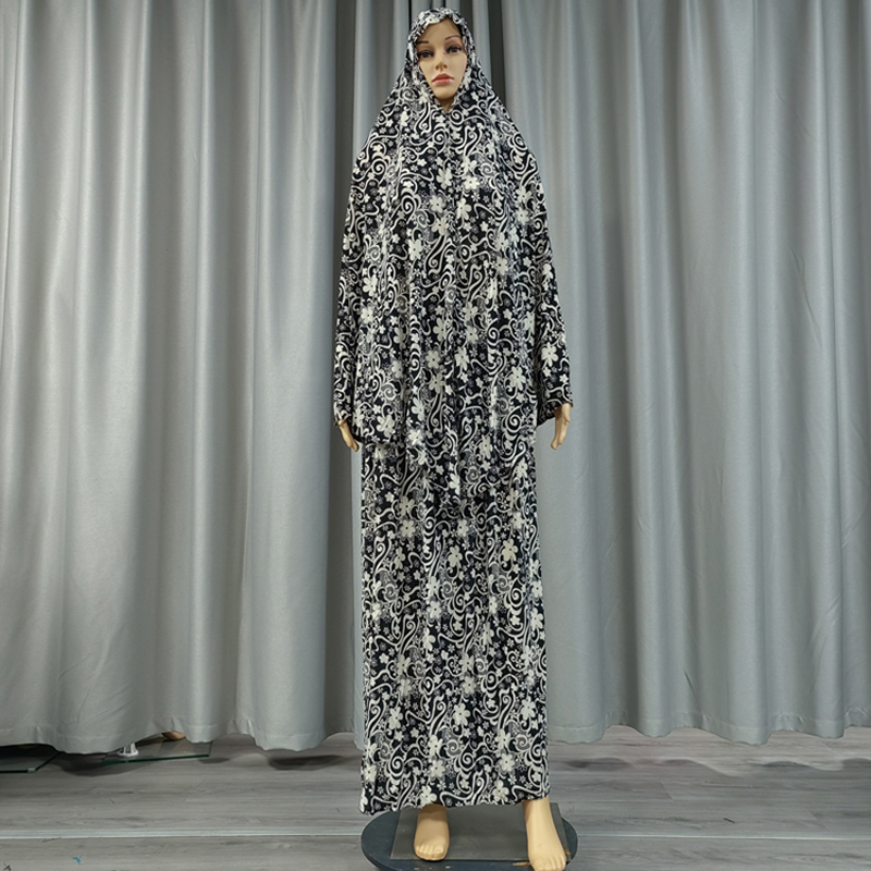 This is a new cross-border bestseller, a trendy two-piece floral women's prayer robe, a casual and daily ethnic-style long robe, and a long, large dock scarf long dress details Picture