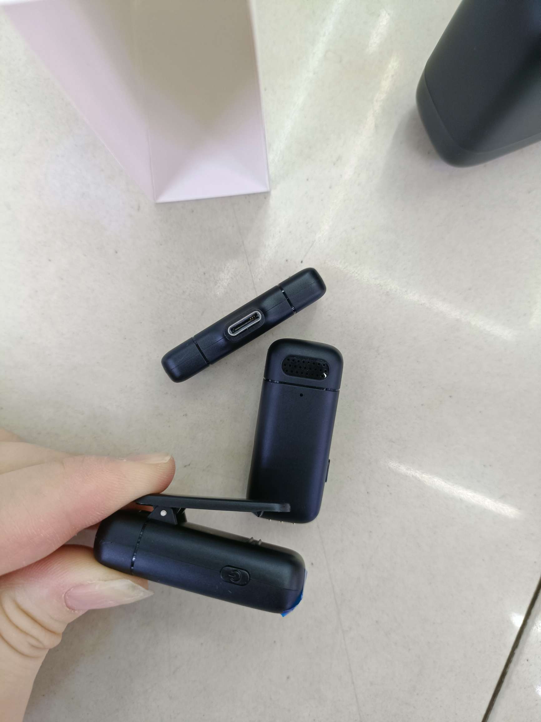 K6一拖二Type-C接口领夹麦克风 数显座舱 座舱充电领夹麦克风详情图7