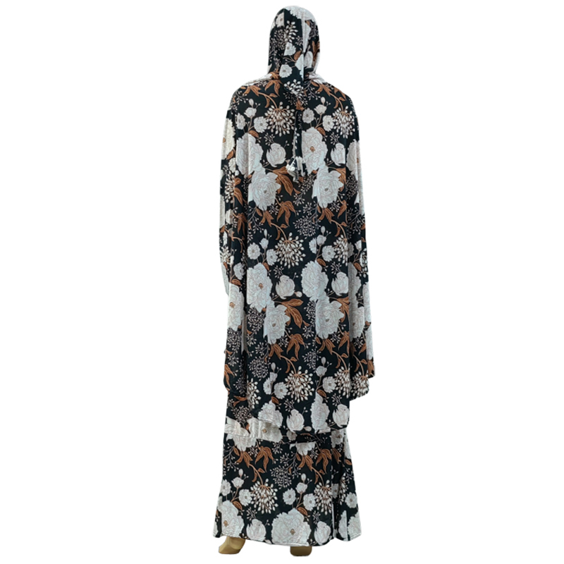 This is a new cross-border bestseller of European and American fashion. It features a long, large dock scarf with large printed patterns, a women's prayer robe, and a casual, everyday ethnic long dress set