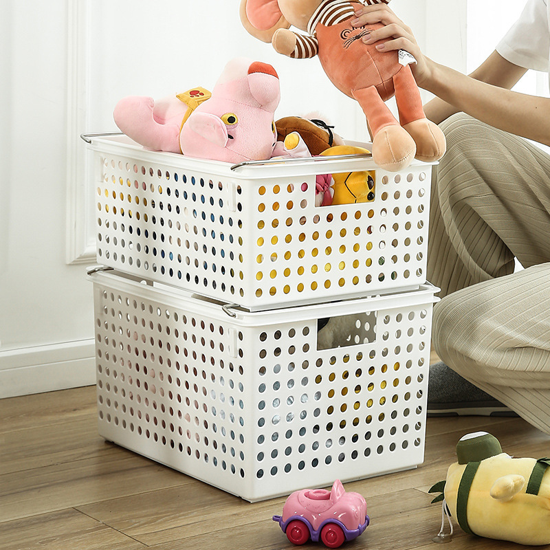 Extra-large hand-held dirty clothes storage basket, plastic PP grayish-white hollowed-out storage basket, dust-proof and organizing storage basket