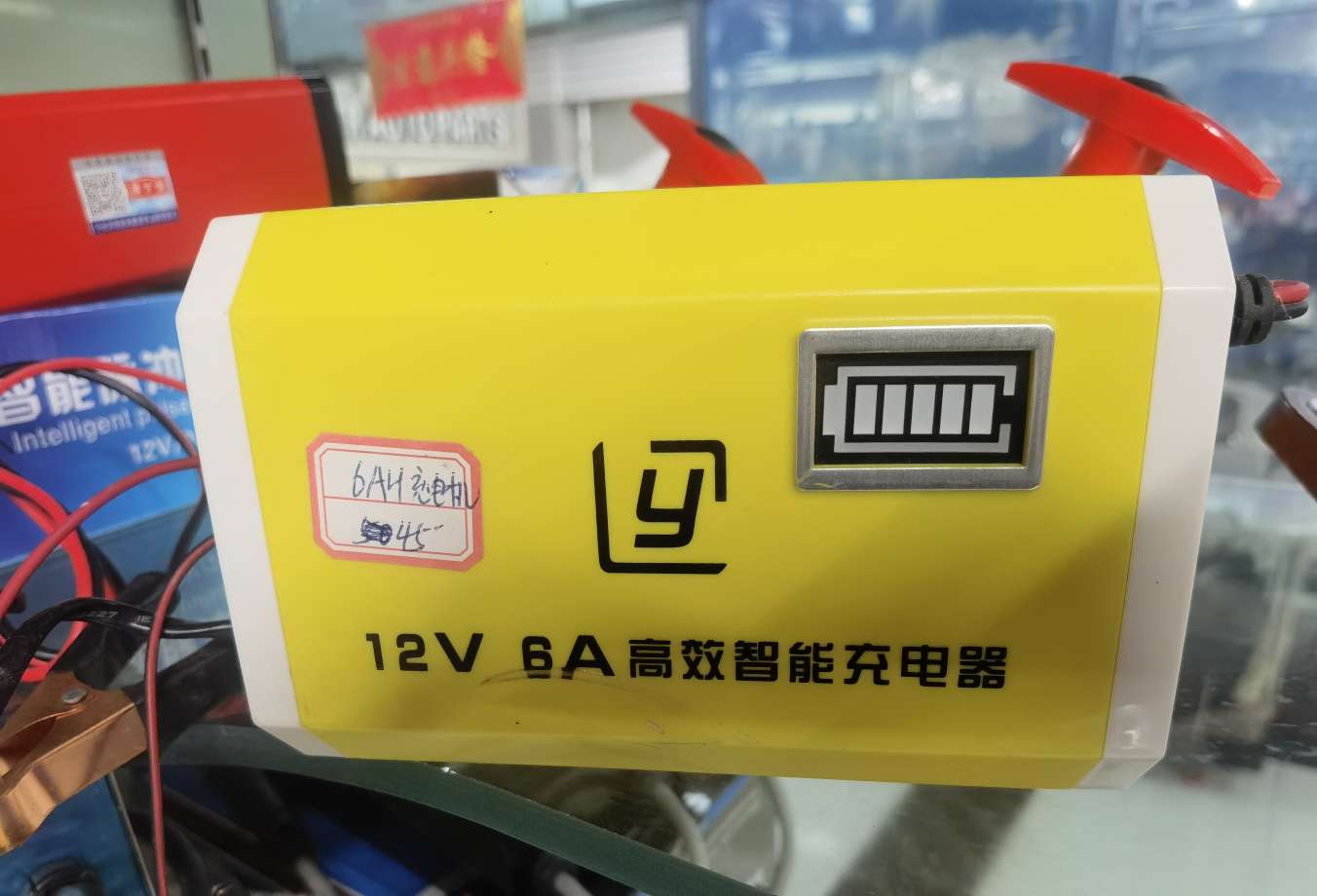汽车充电器/家用充电器/12伏充电器产品图
