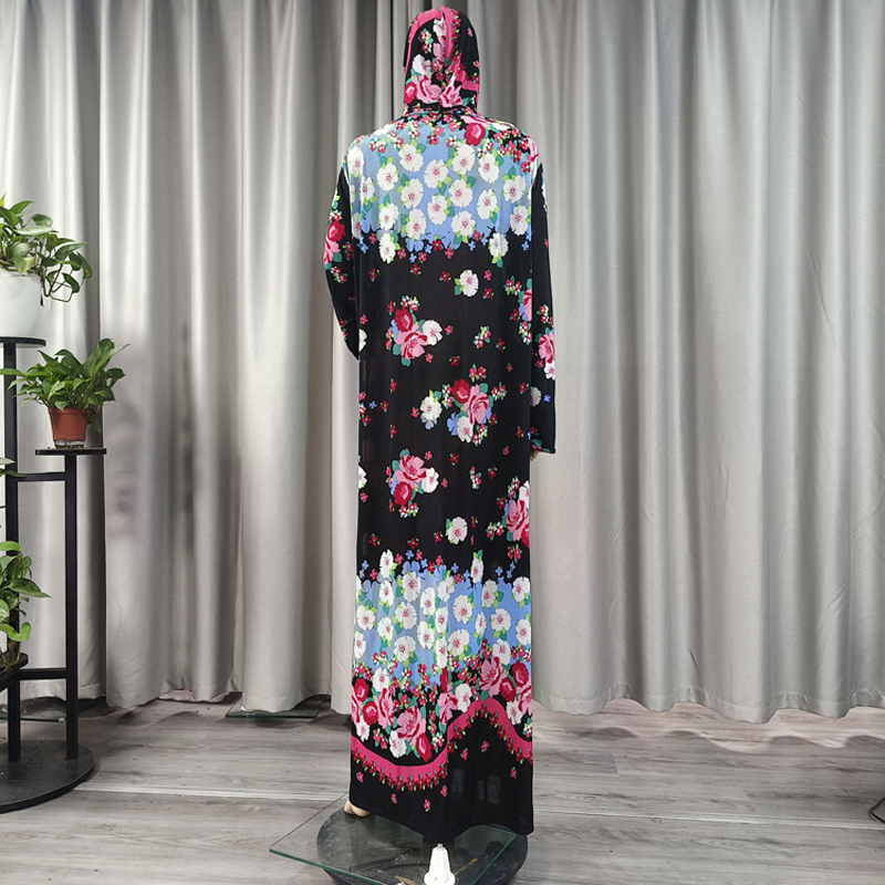 Factory wholesale of best-selling lace long hooded printed plus-size women's fashionable and trendy daily ethnic style long robe dresses and long skirts Application Scenario