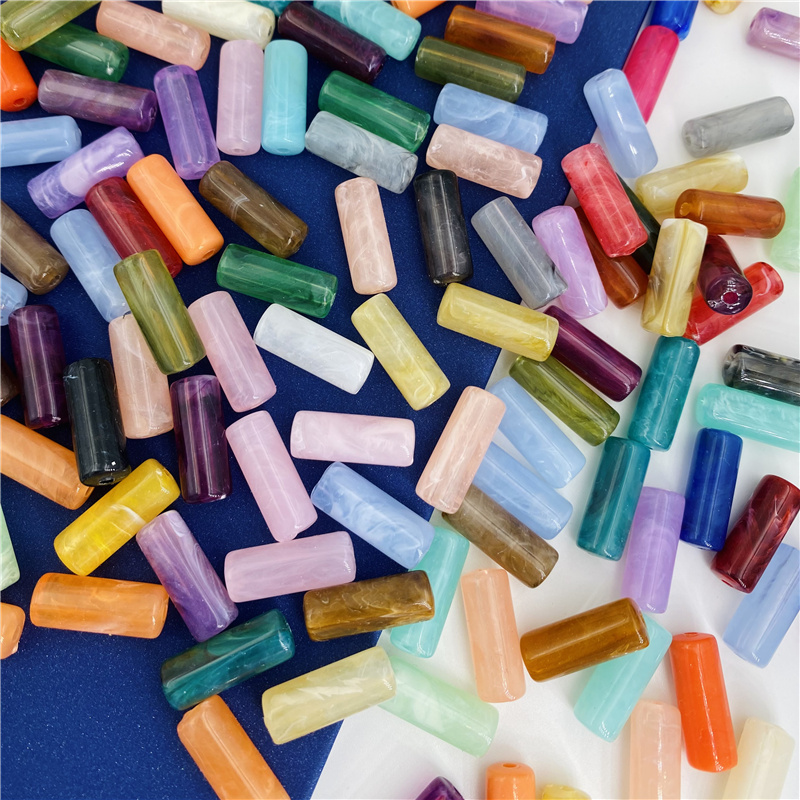 8*20MM cylindrical bamboo-shaped acrylic beads, cloud two-color mist imitation stone, suitable for DIY jewelry, clothing, mobile phone chains, backpack chains, and accessory items Application Scenario
