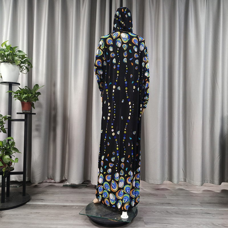 Middle East cross-factory, Middle East, Europe and America hooded, scarf style, traditional fashion, trendy printed large flower dress wholesale details Picture