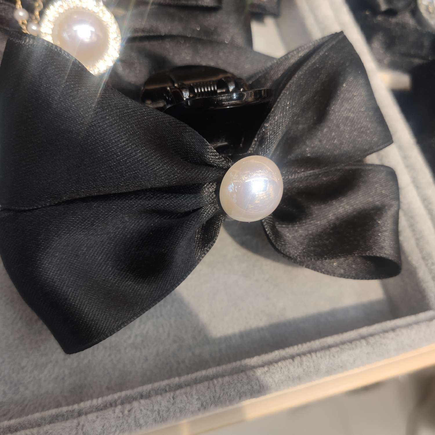 Authentic black silk pearl embellishments double-sided bow grab clip hairpin headpiece thumbnail