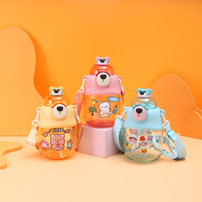 Summer new cartoon bear big-bellied cup for both boys and girls, high appearance level plastic cup with lanyard, transparent straw cup Item Picture