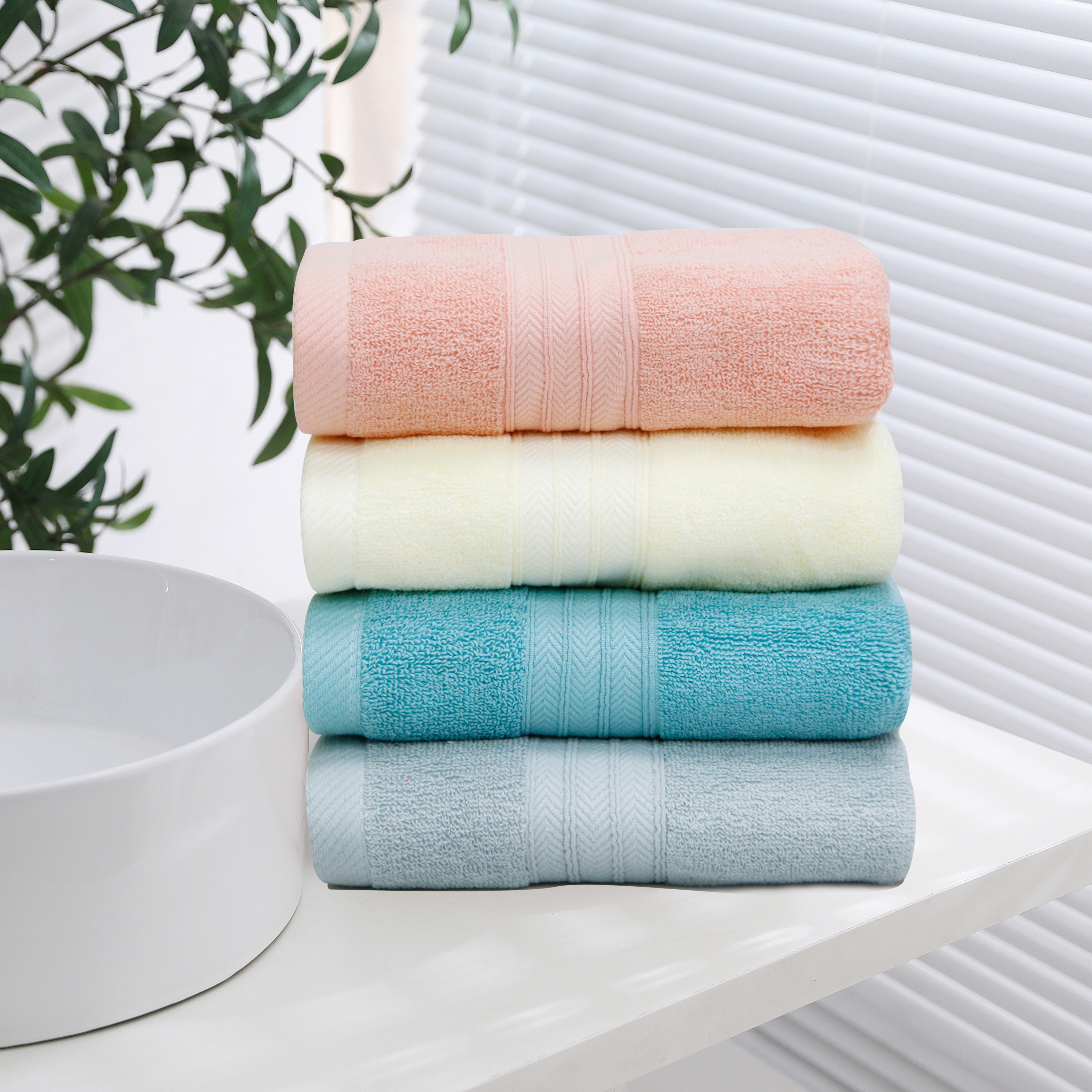 Hengyuanxiang 2GT2293 is a cost-effective pure cotton plain towel with no color fading or shedding. It is soft and absorbent, making it an excellent gift Specification image