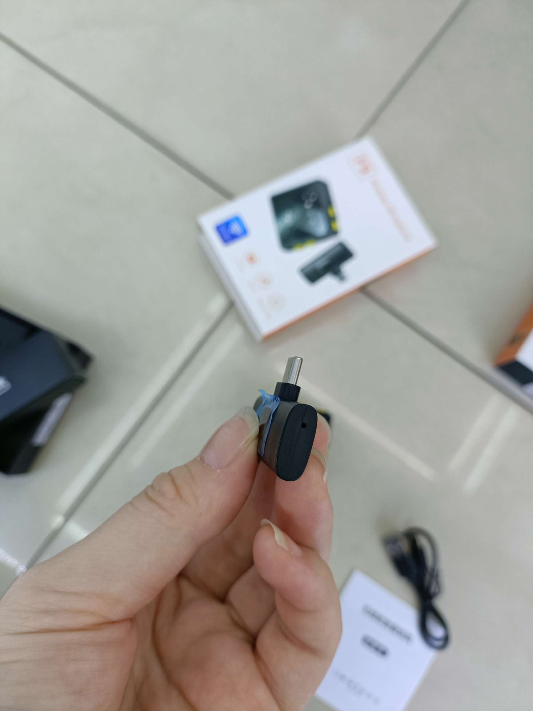 F9 square one-drag one-lapel microphone Wireless microphone Type-C interface/Apple interface detail image 7