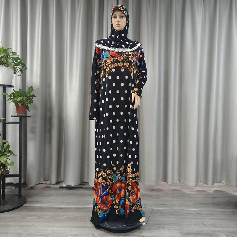 Middle East cross-factory, Middle East, Europe and America hooded, scarf style, traditional fashion, trendy printed large flower dress wholesale Specification image