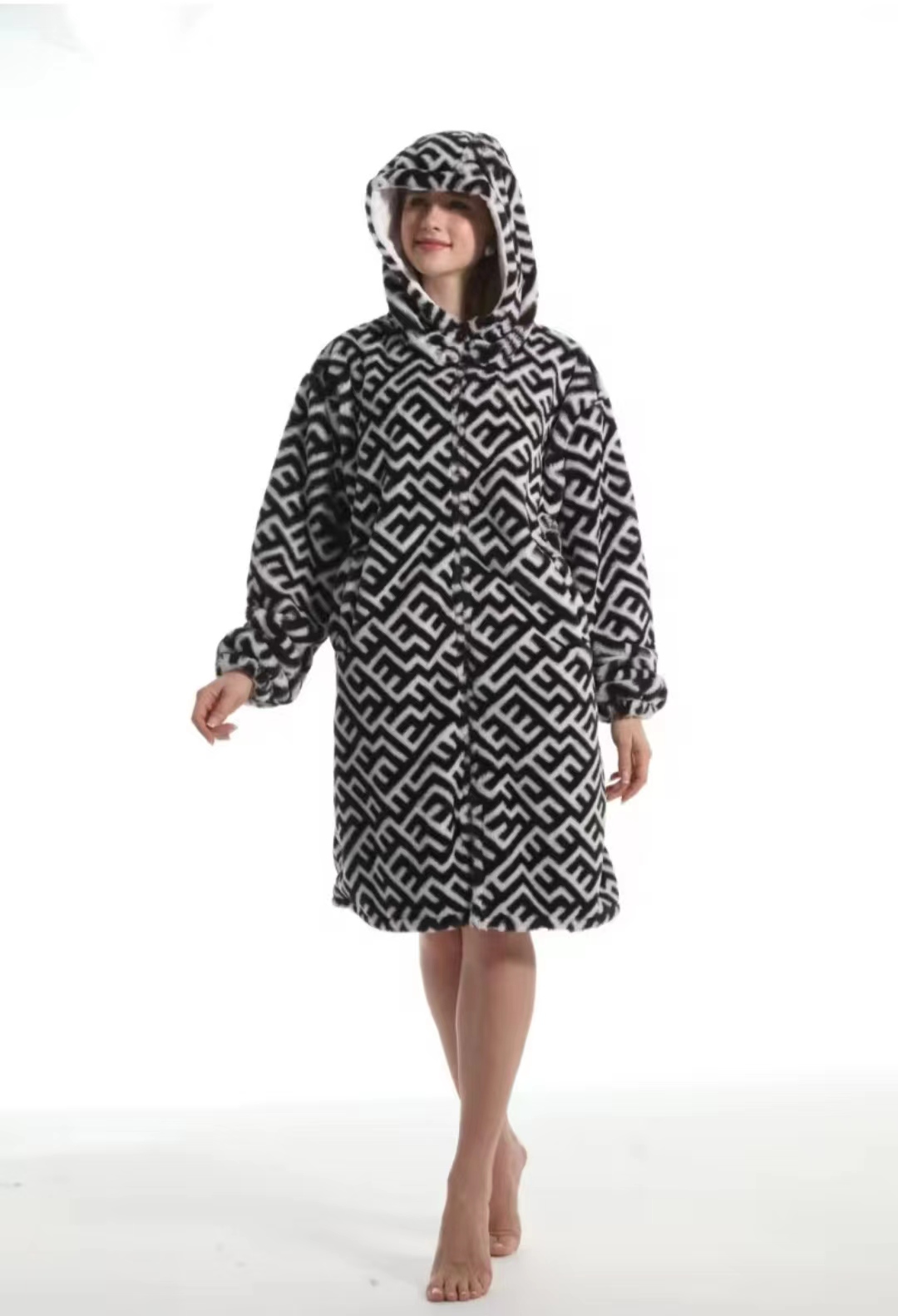 Cross-border new autumn and winter pajamas, oversized loose, adult extended printed hooded sweatshirt, home wear, outdoor detail image 9