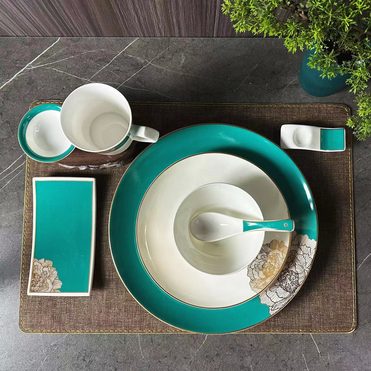 Luxurious Golden Peony Series high-end ceramic tableware set, custom-made with gold edge printing, suitable for hotels, clubs and household use Specification image