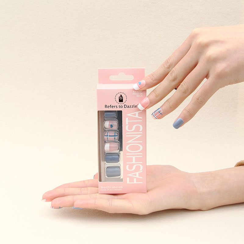 The 24-piece short nail in cream blue heart-shaped wearable artificial nail with a high-end feel is a best-selling product both at home and abroad details Picture