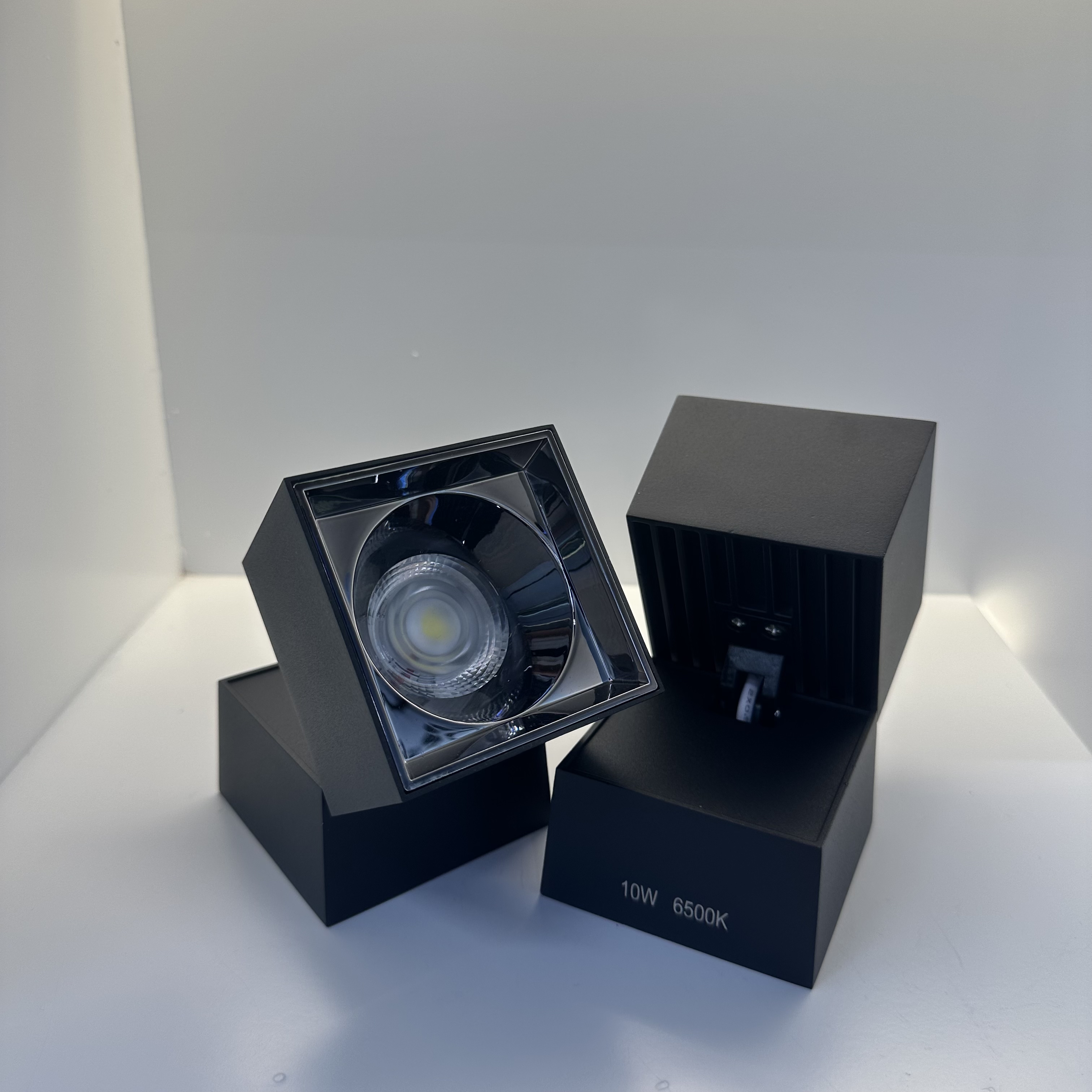 COB downlight LED DOWN LIGHT 3 inches 5 inches 7 inches Black reflective matte Application Scenario