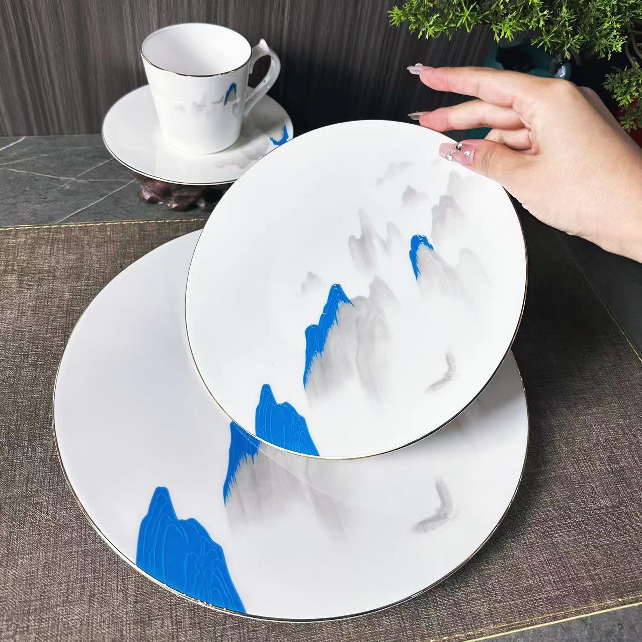 "Tian Gao Yun Dan Series High-end Gold-edge Ceramic Bone China Tableware Set, Chinese ink-wash traditional Chinese style applique print, suitable for hotels. Item Picture