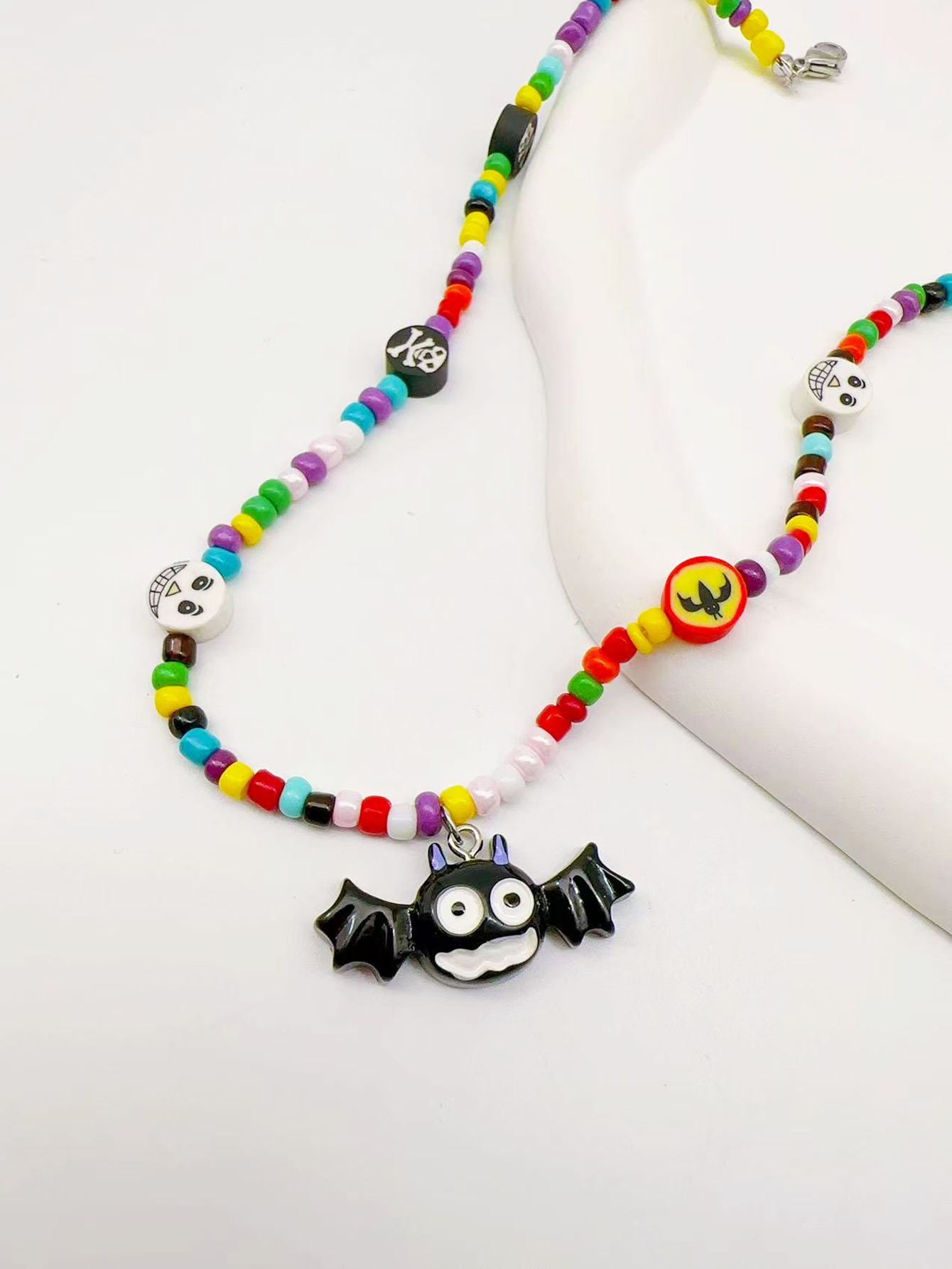 可爱搞怪蝙蝠项链彩色串珠卡通万圣节颈链