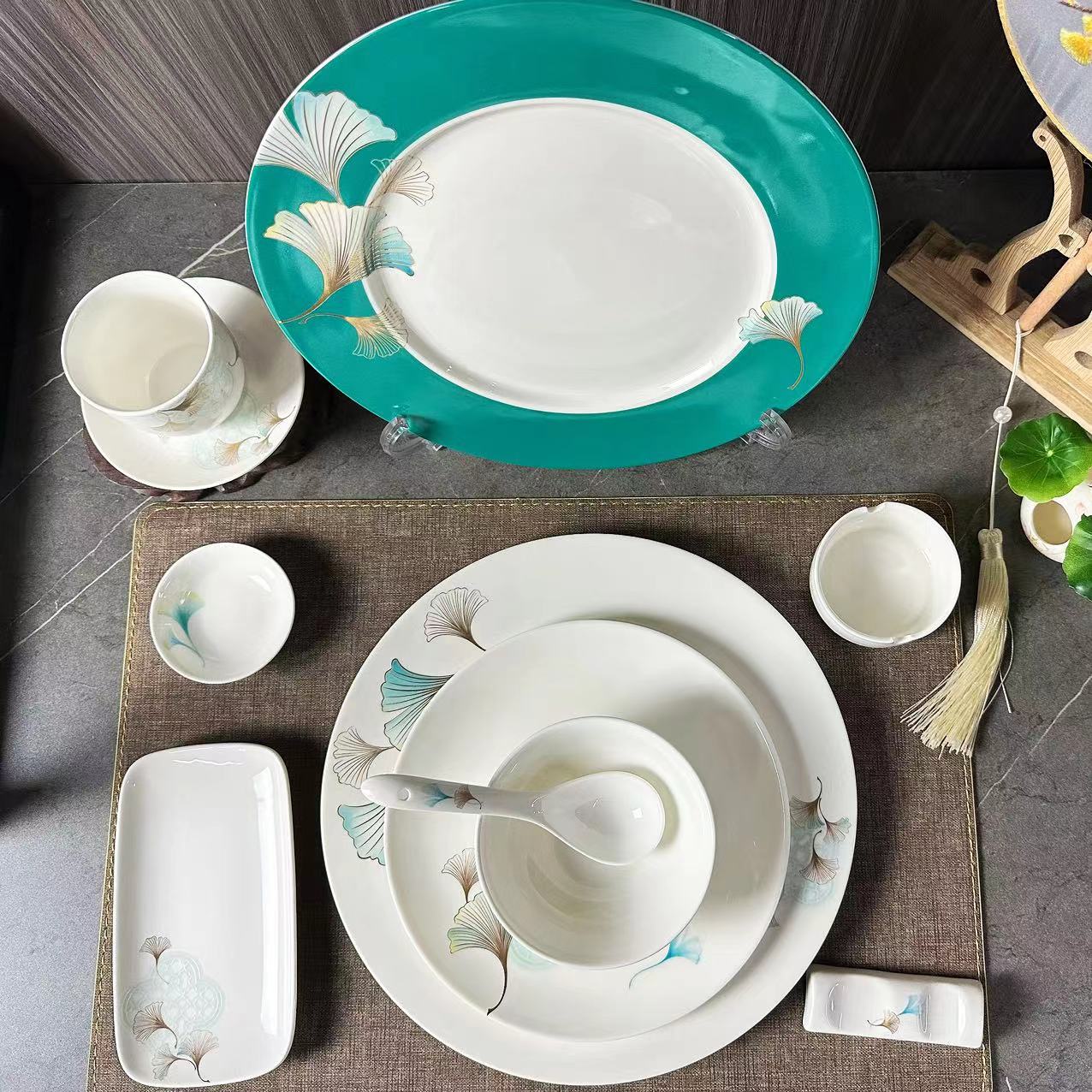 陶瓷餐具/酒店用品/陶瓷盘子/陶瓷套装/餐具/酒店餐具/饭店餐具/骨瓷餐具/骨瓷/宴会陶瓷白底实物图