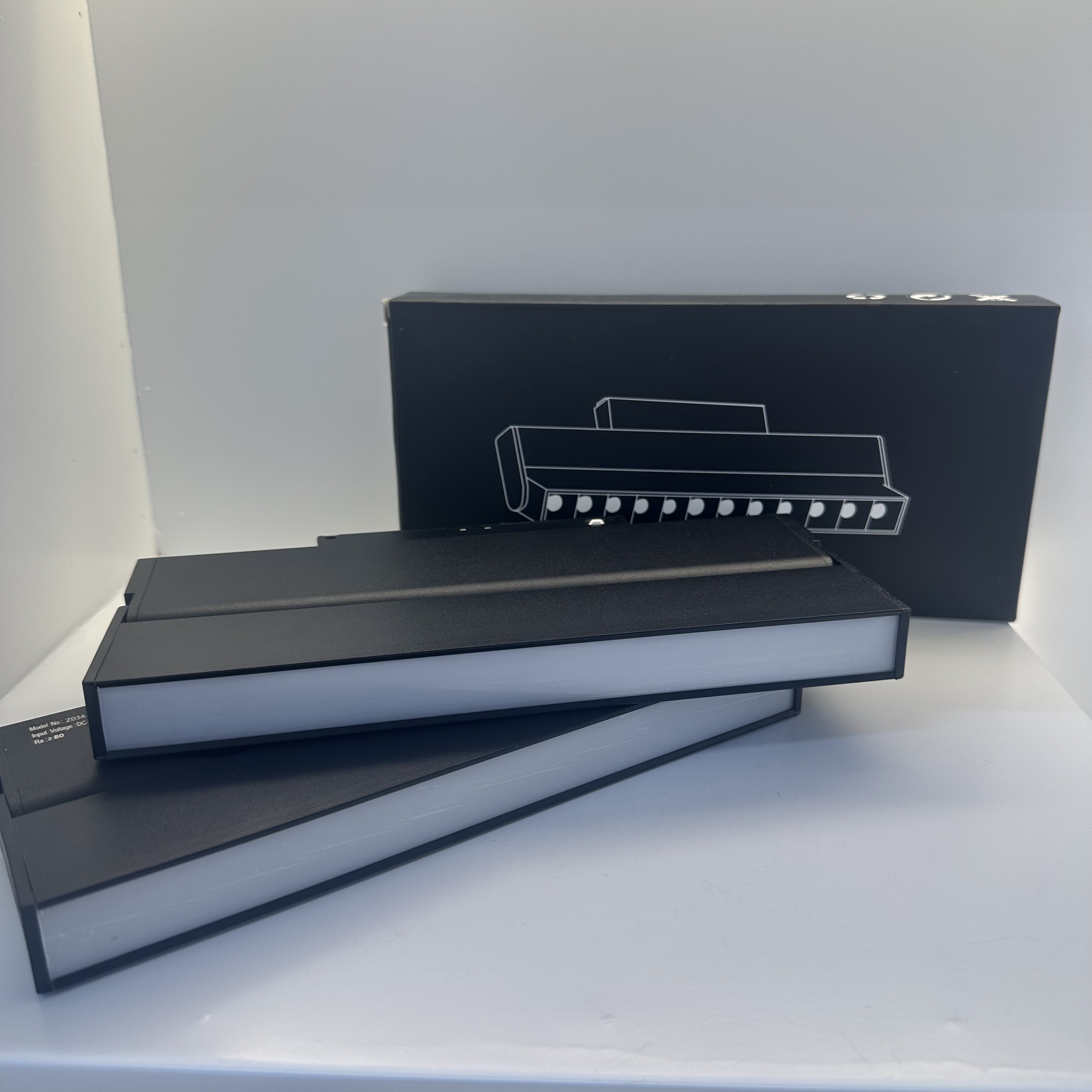 LED magnetic black track light, grille light, floodlight, spotlight, spotlight, strip light Application Scenario