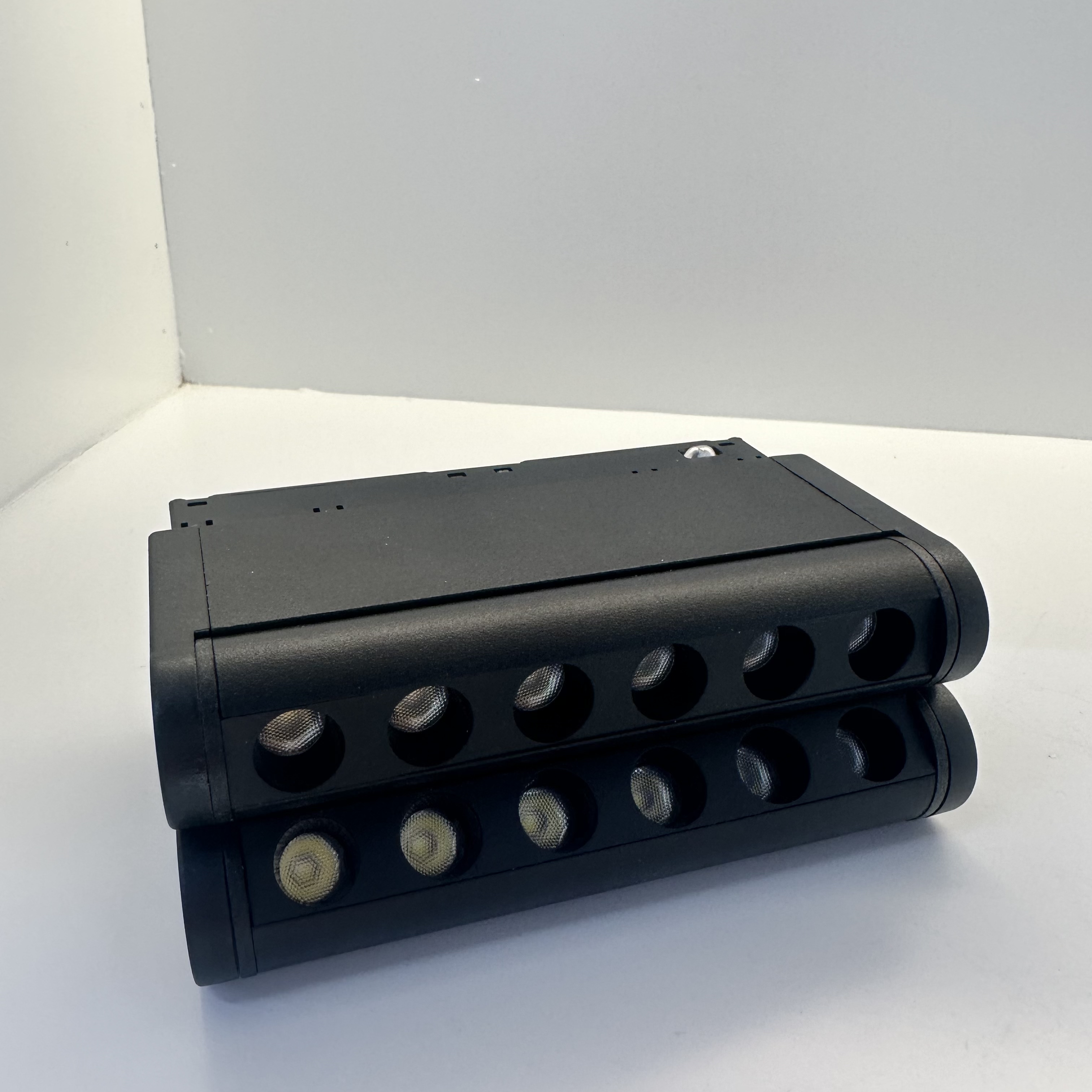 LED magnetic track light, grille light, floodlight, spotlight, spotlight, strip light Item Picture