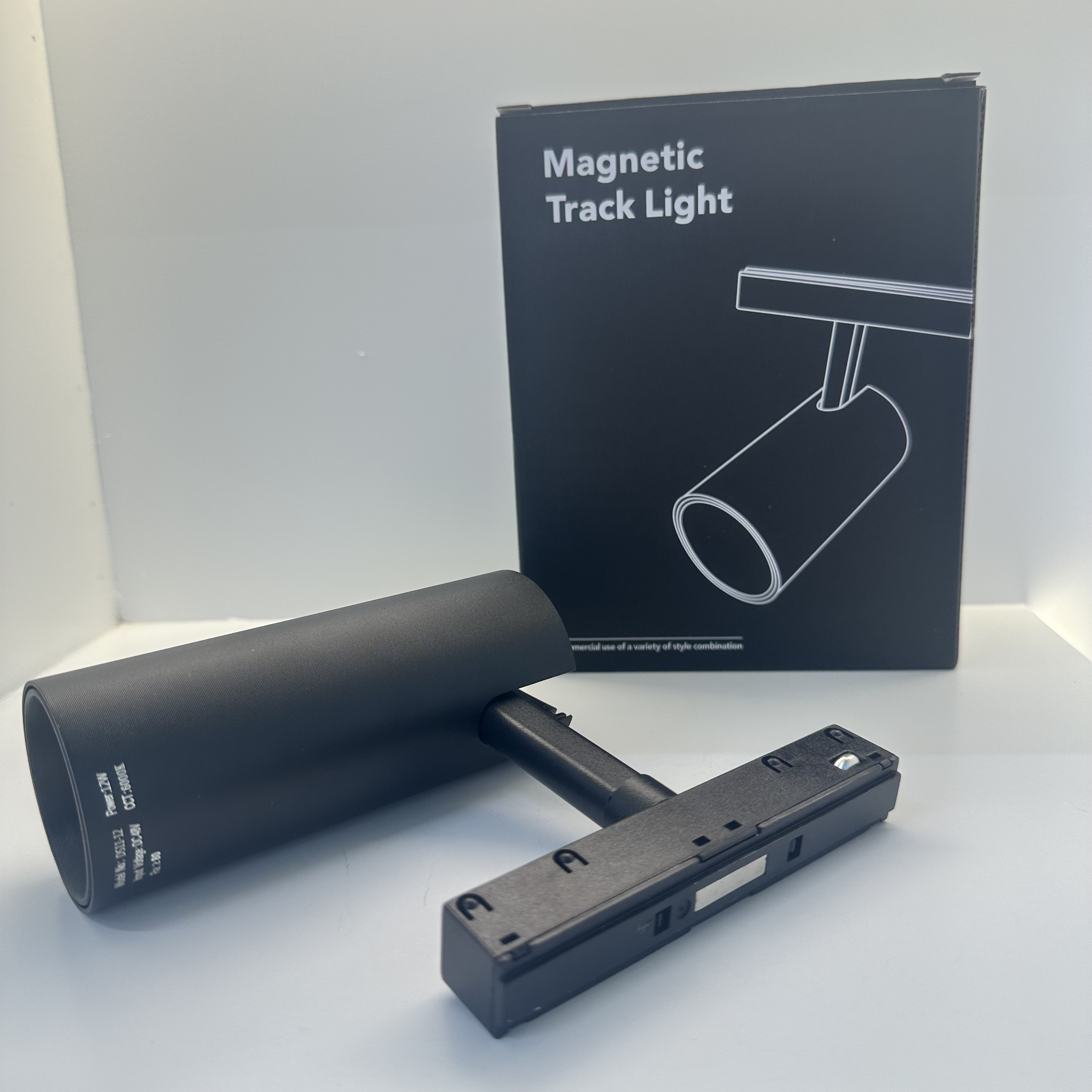 LED magnetic black track lights, grille lights, floodlights, spotlights Item Picture