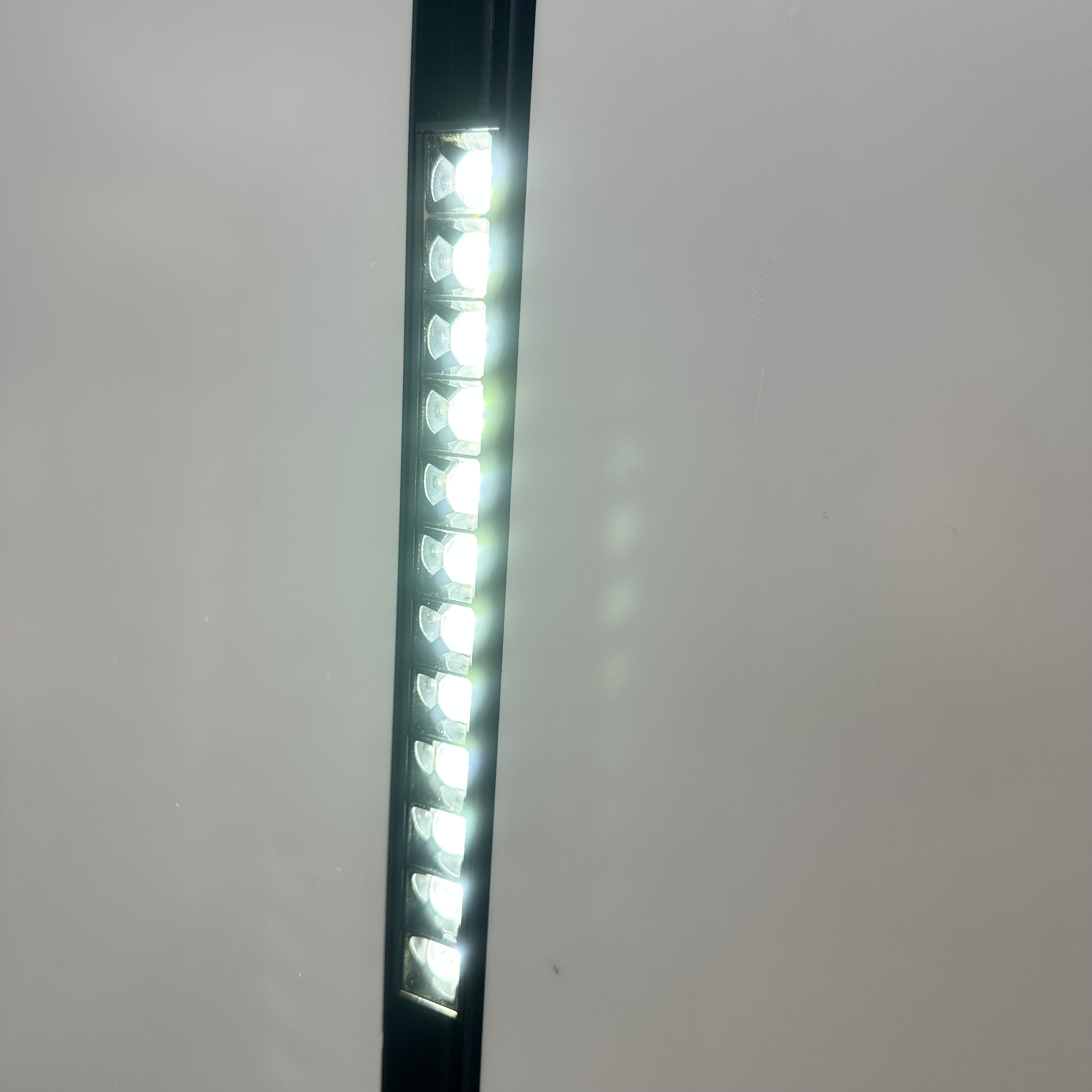 LED magnetic black track lights, grille lights, floodlights, spotlights details Picture