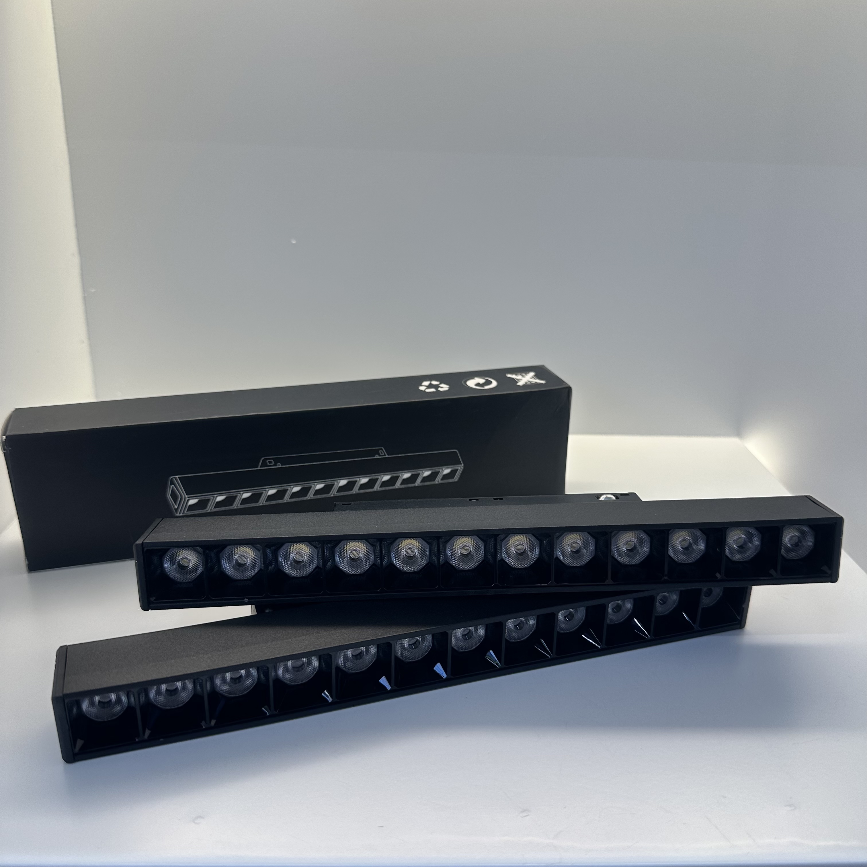 LED magnetic black track lights, grille lights, floodlights, spotlights