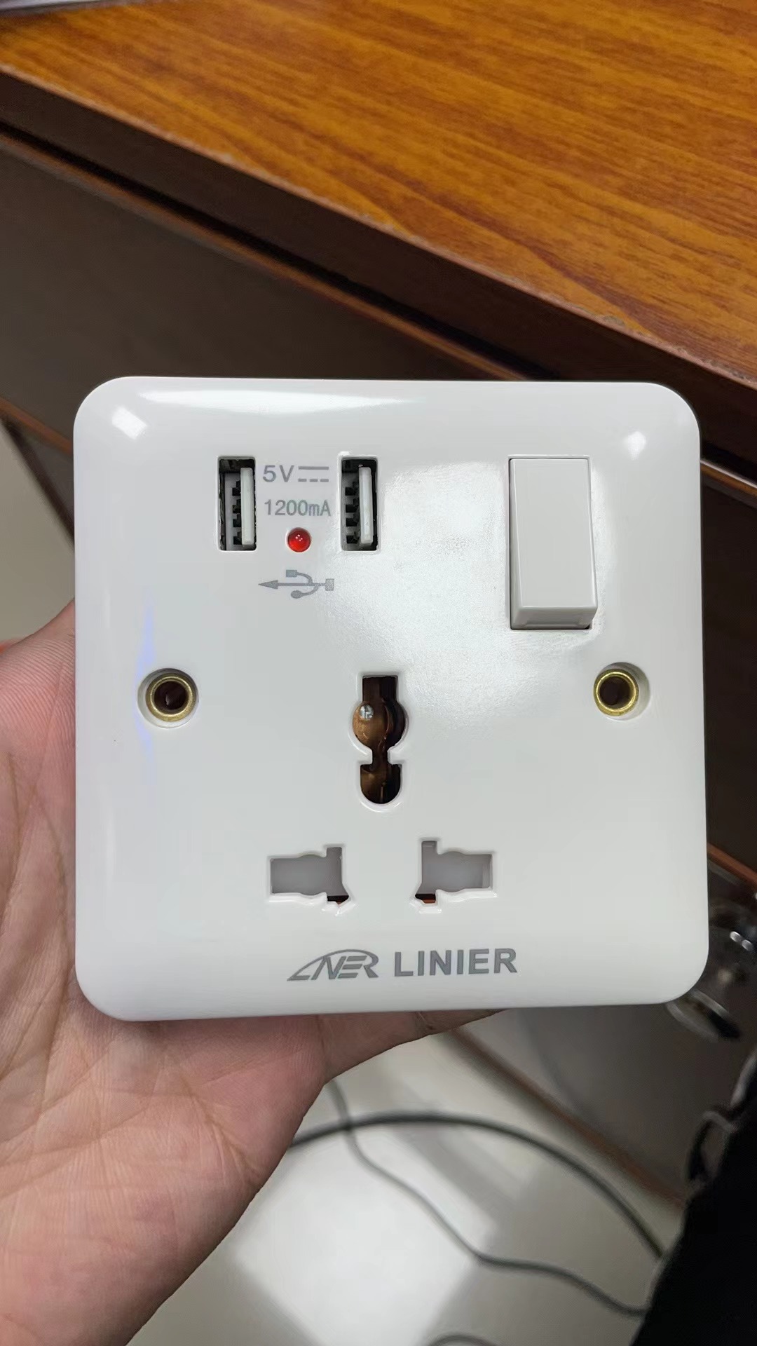 LINIER USB插座 墙壁插座 出口非洲详情图4