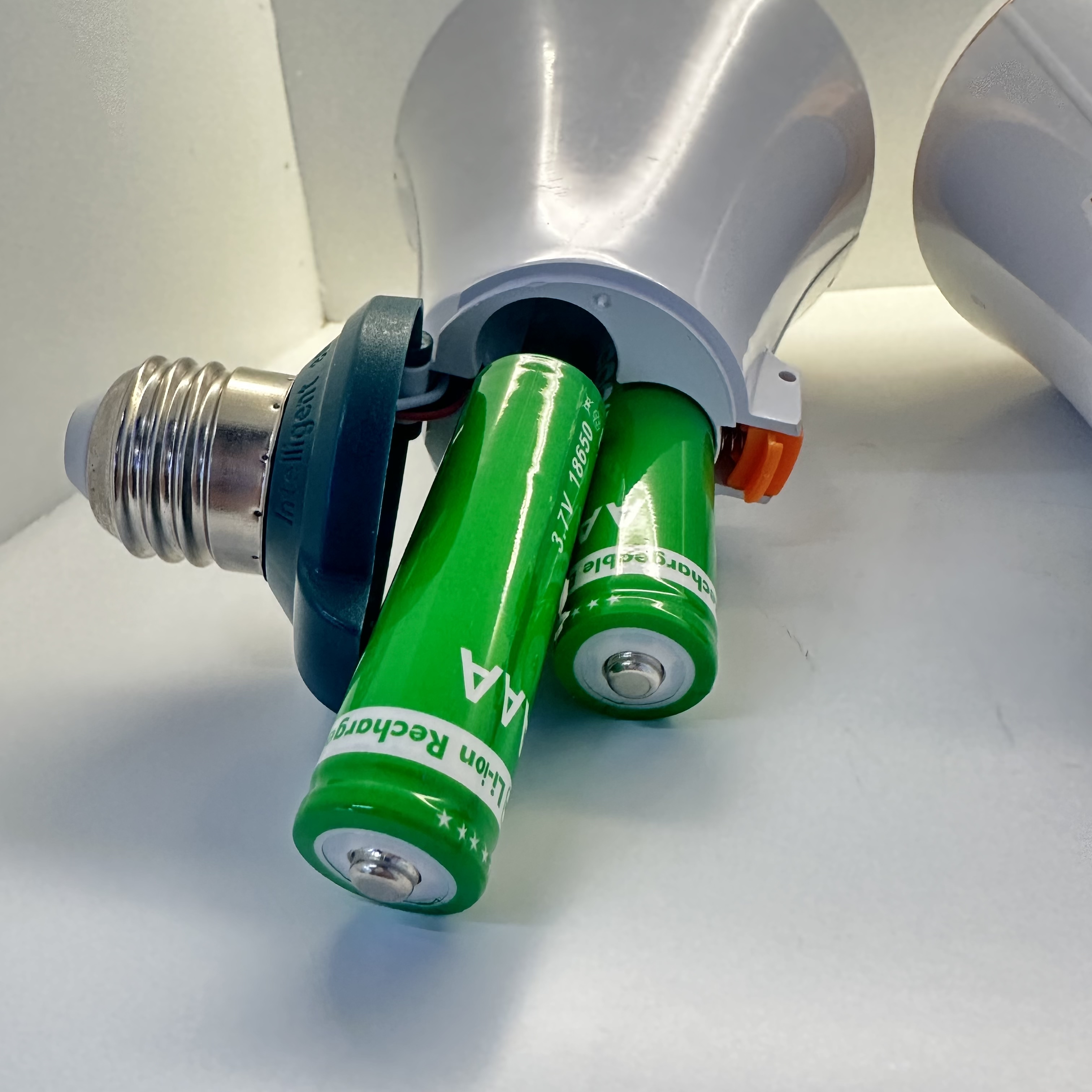 Lighting LED bulb emergency light, 3-inch and 7-inch, white and gold details Picture