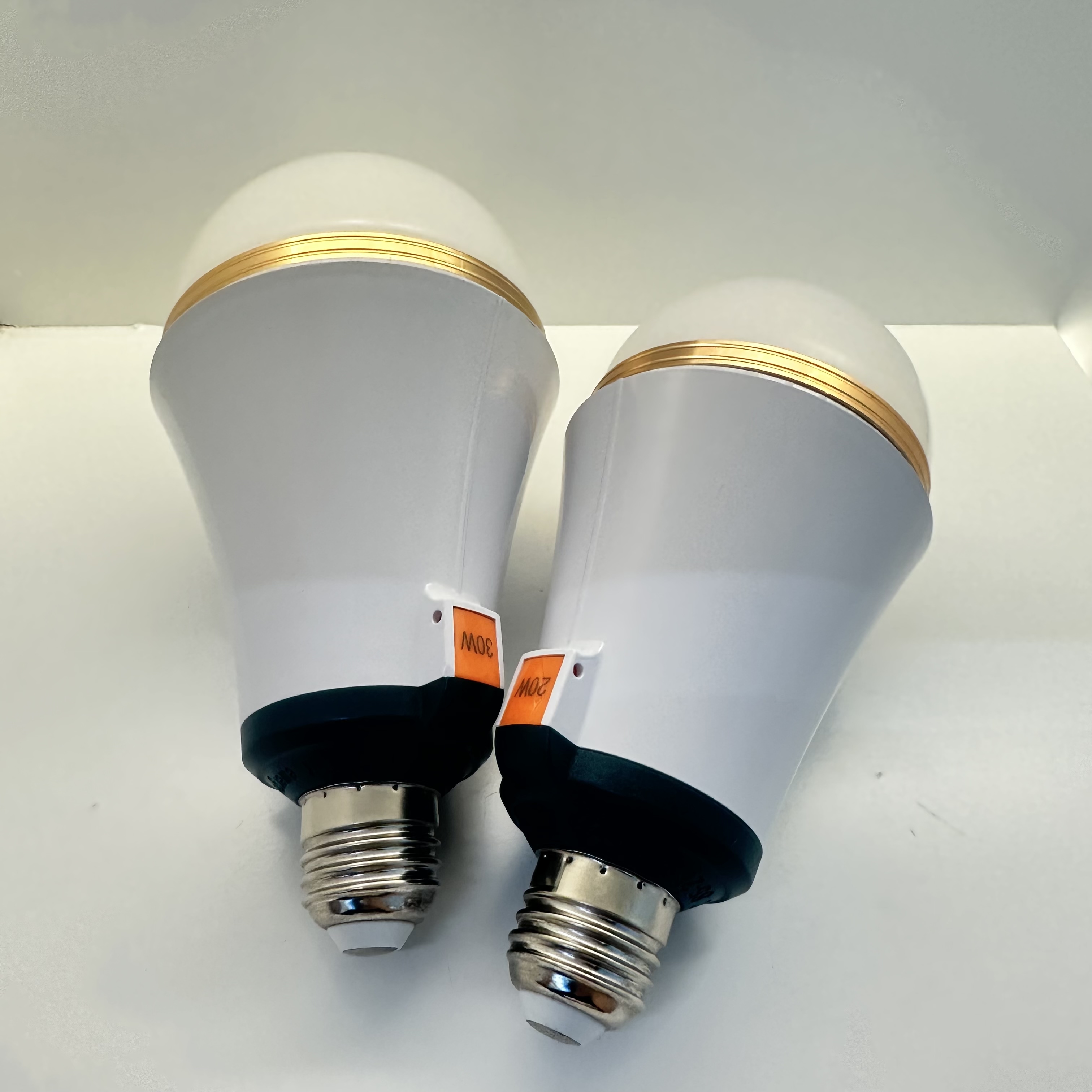 Lighting LED bulb emergency light, 3-inch and 7-inch, white and gold Item Picture